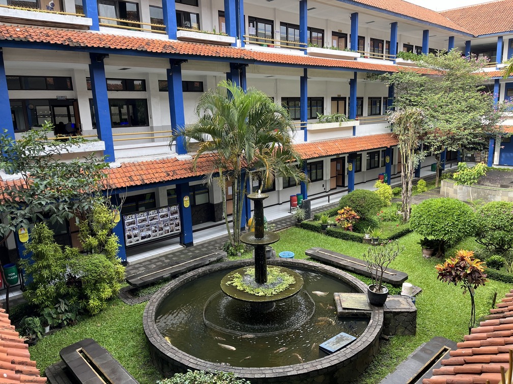 Hafalan Tanpa Paksaan: Metode Ramah Anak di Pesantren Siswa Al Ma’soem