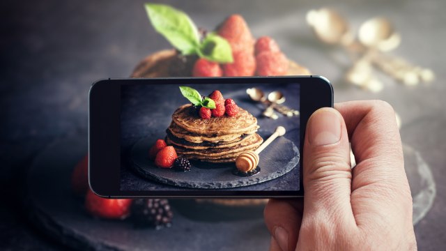 10 Makanan Wajib Coba yang Dikenalkan oleh Food Blogger Terkenal