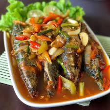Resep Sarden Tumis Pedas: Nikmatnya Hidangan Pedas dari Sarden Ikan Segar