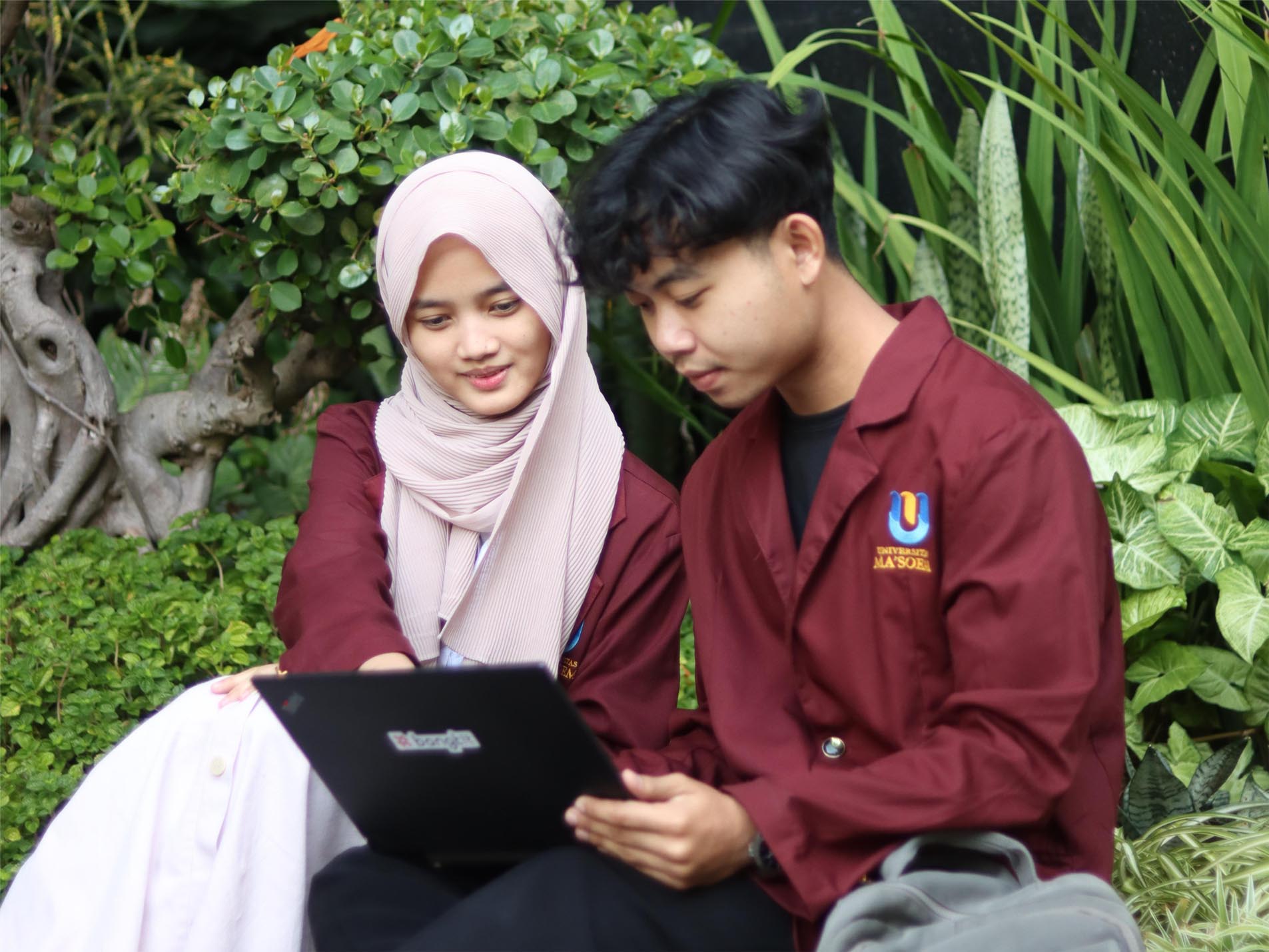 Tertarik Kuliah S1 Digital Bisnis Gratis Seratus Persen Melalui Program Beasiswa Rektor Kuota Terbatas