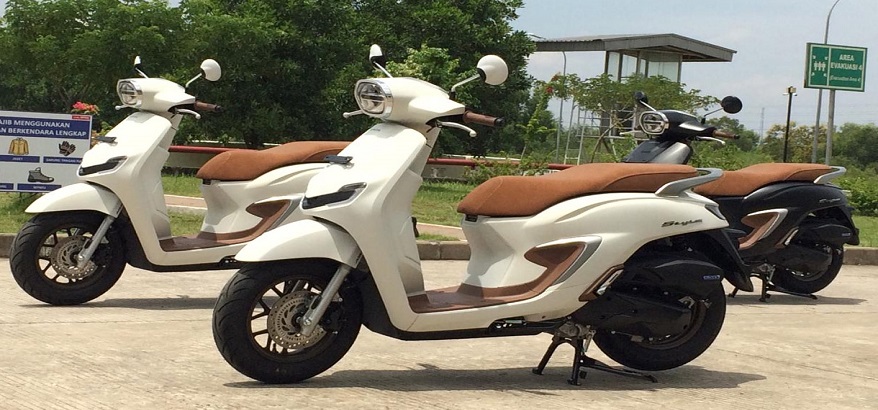 Honda Stylo: Skutik Retro yang Bikin Semua Orang Kagum